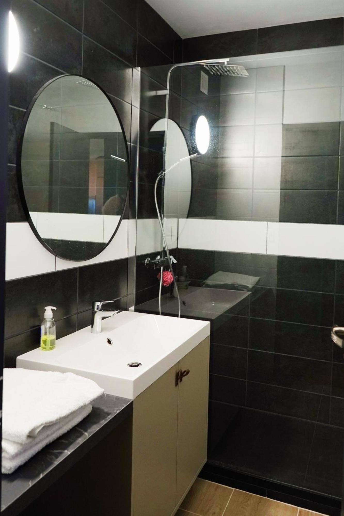 Apartement 2 Rooms Saint Louis - Euroairport - Basel - Train Station Екстер'єр фото